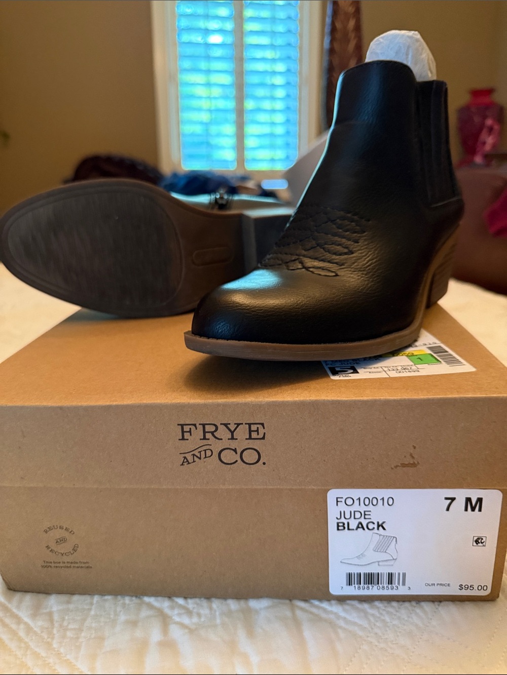 FRYE AND CO. Black Jude Leather Ankle Booties